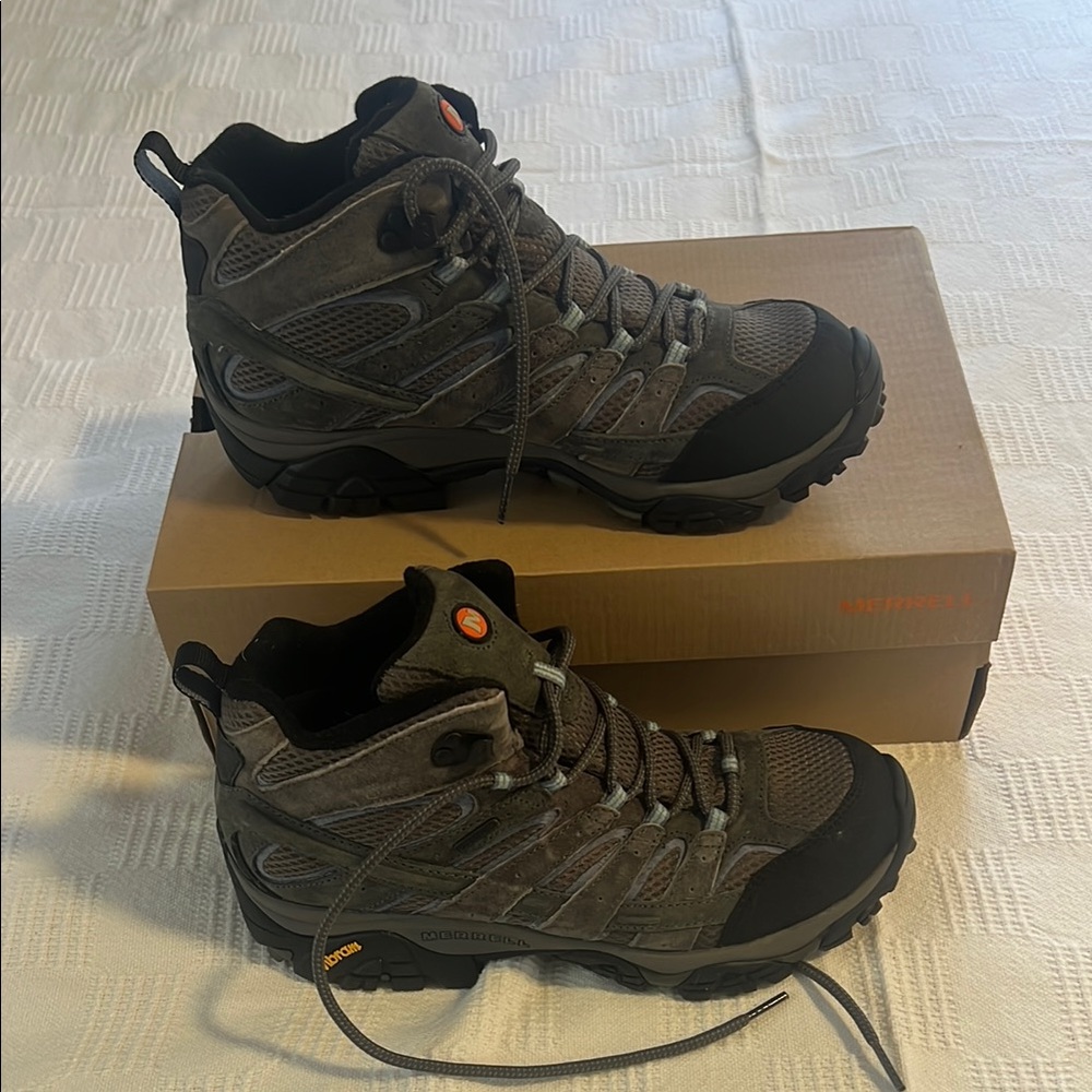 Merrell Women’s Gray Hiking Boots